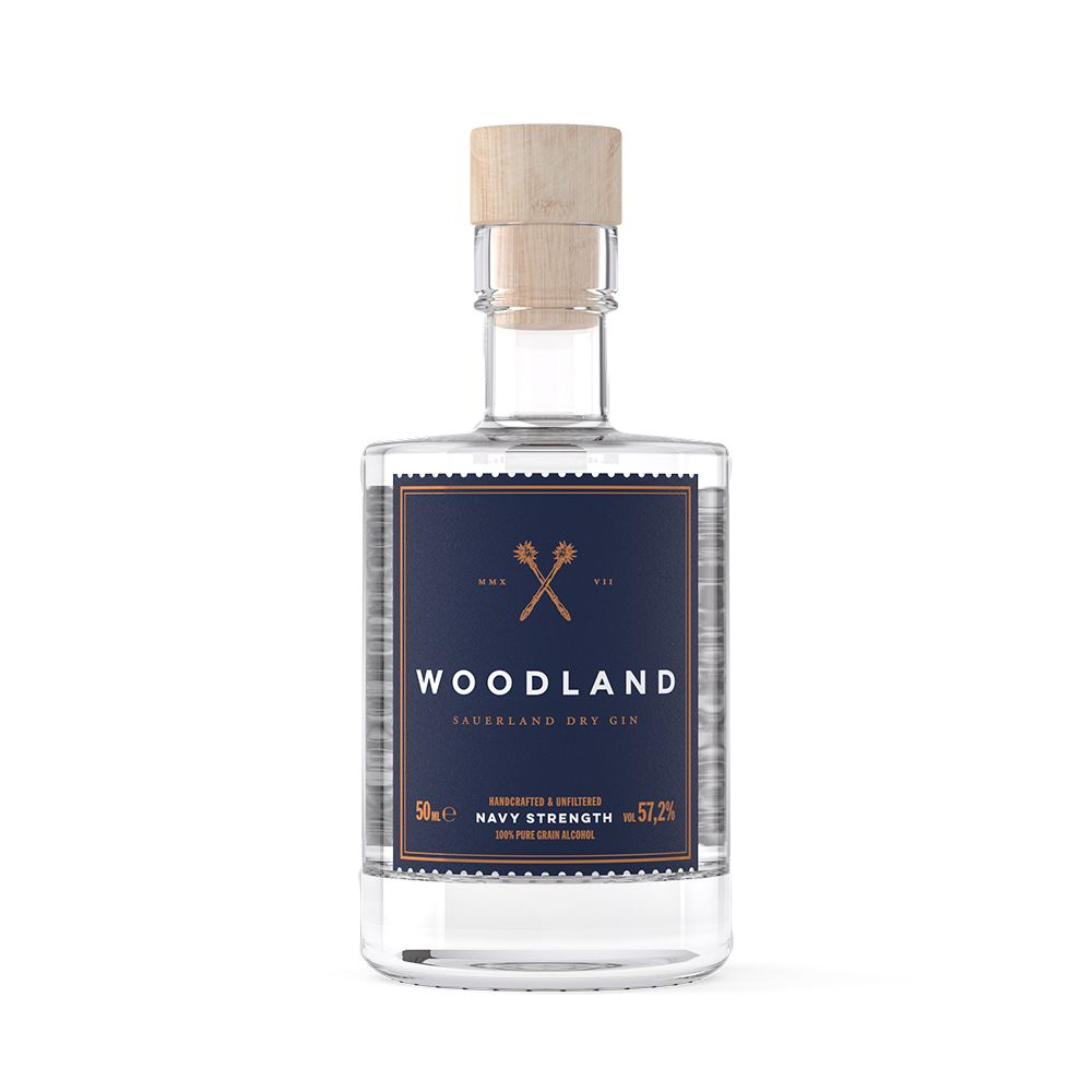 Woodland Navy Strength Mini in der 50 ml Flasche